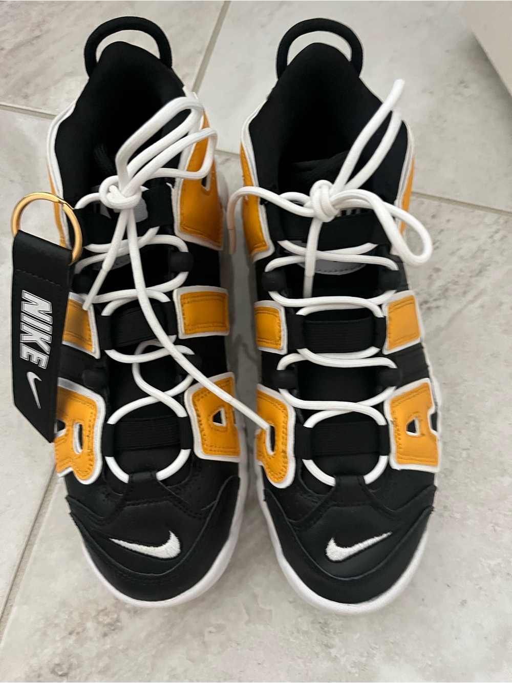 Nike air tempo GS 6Y fn0262-001yellow black
